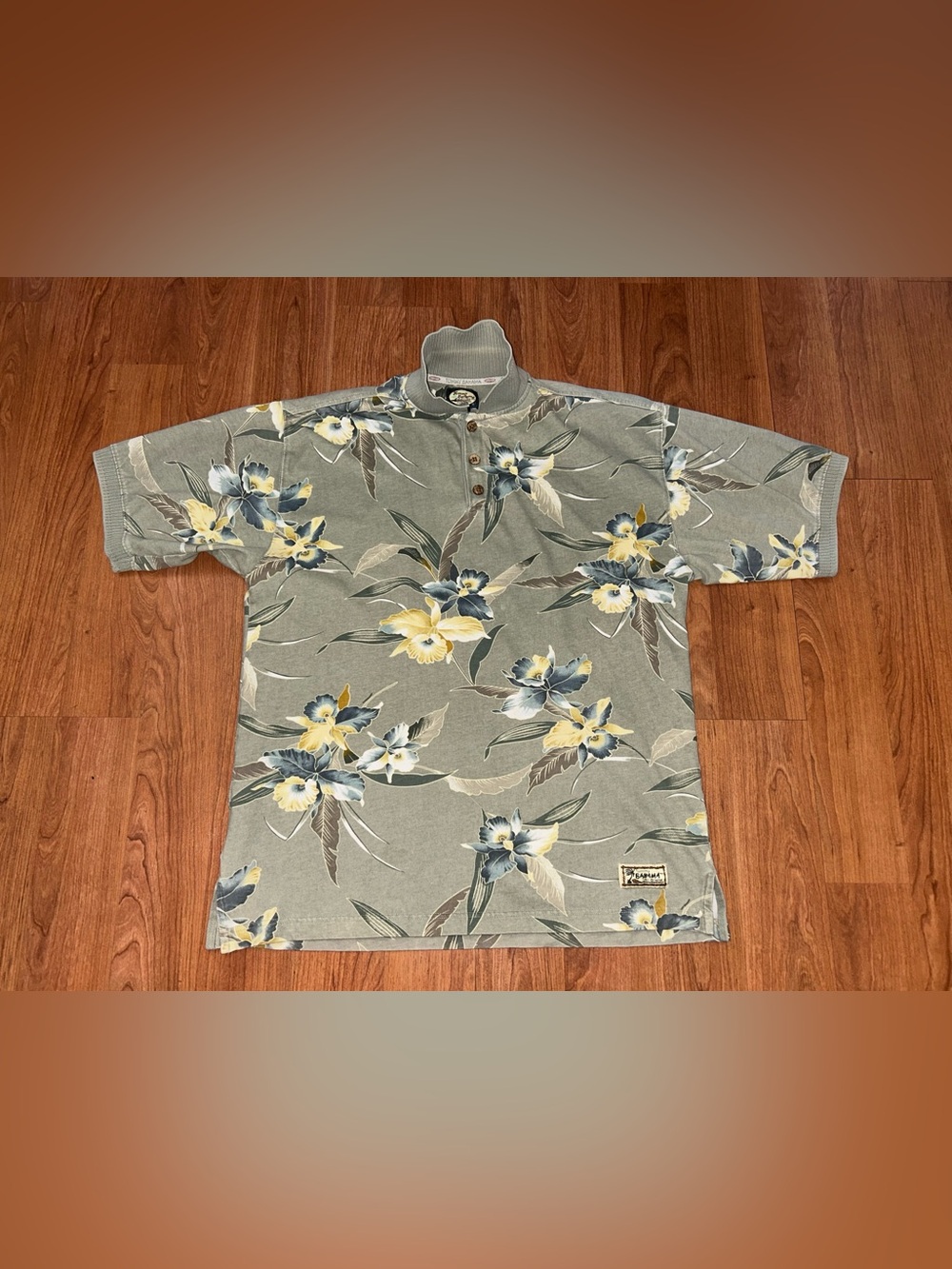 Vintage Tommy Bahama Shirt Men’s Size Small Light Sage Leaf Floral Print Polo